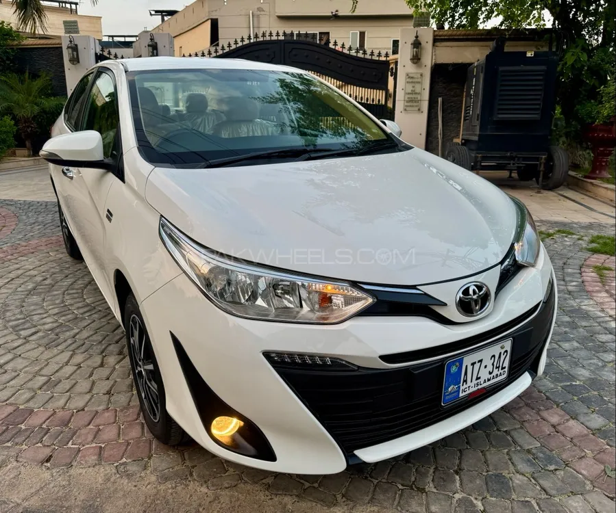 ٹویوٹا یارس سیڈان 2021 for Sale in پشاور Image-1