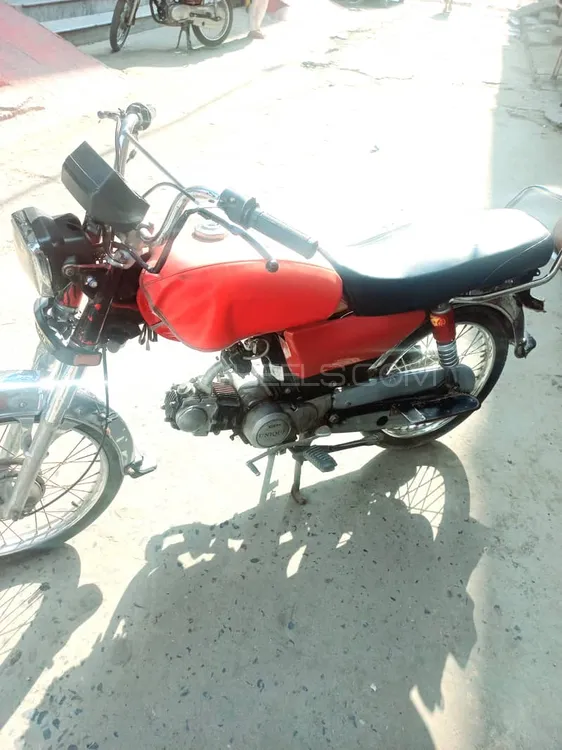 Unique Xtreme UD 70 2012 for Sale Image-1