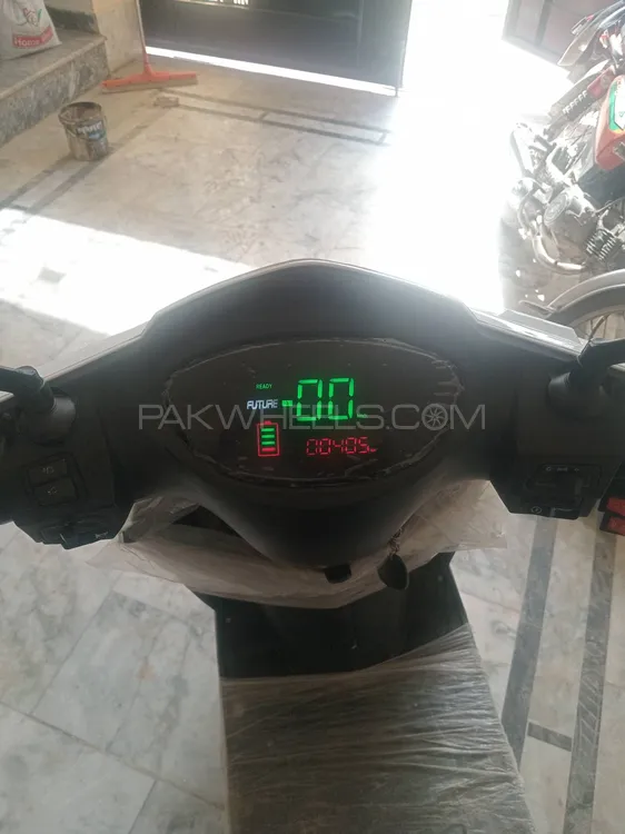 وائی ​​جے فیوچر Azadi 2025 for Sale Image-1