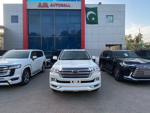 Used Toyota Land Cruiser ZX 2017