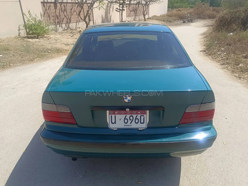 بی ایم ڈبلیو 3 سیریز 1992 for Sale in کراچی بی ایم ڈبلیو 3 سیریز 1992 for Sale in کراچی Image-5