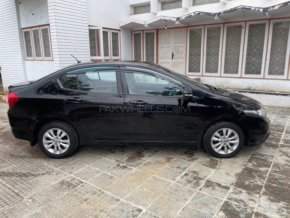 Honda City 2016 for Sale in Karachi Image-1