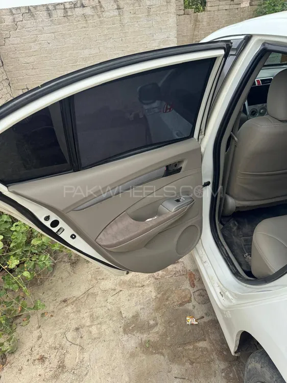 Honda City 2015 for Sale in Lahore Image-1