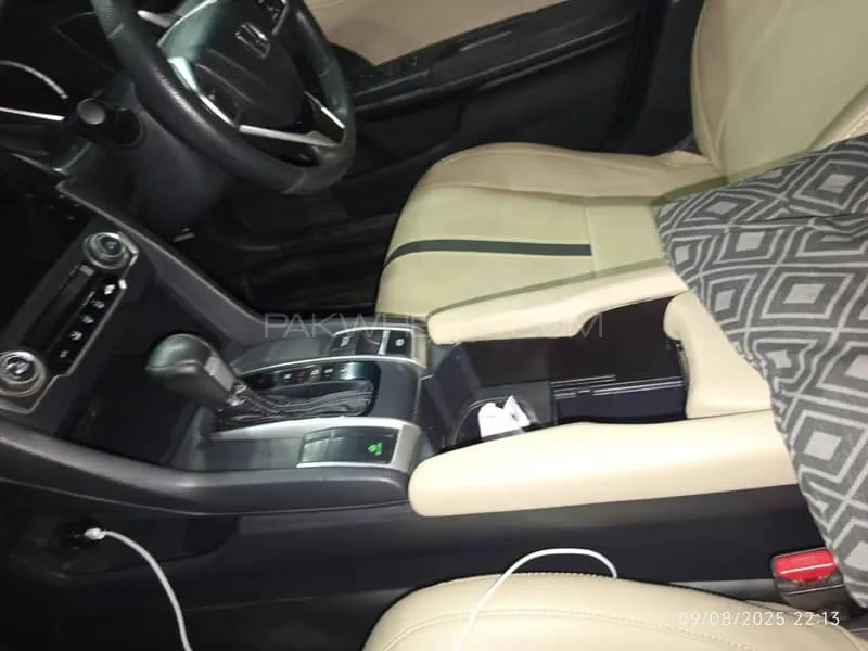 Honda Civic 2018 for Sale in Sialkot Image-1