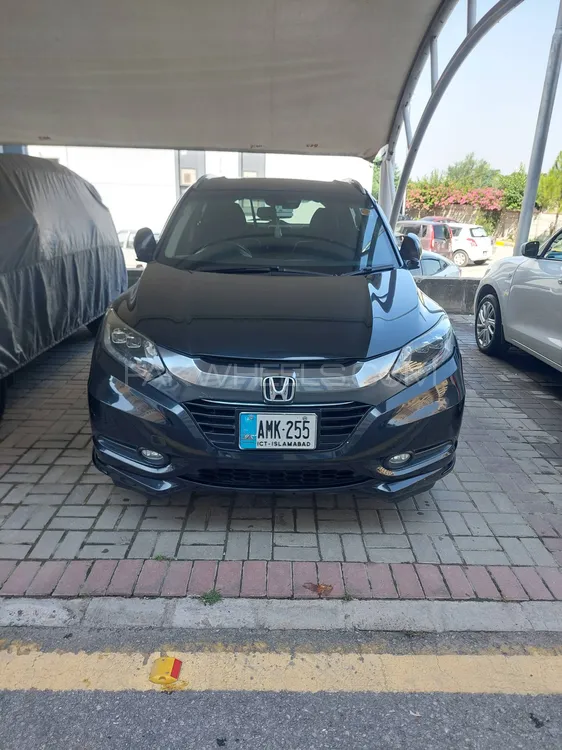 Honda Vezel 2014 for Sale in Islamabad Image-1