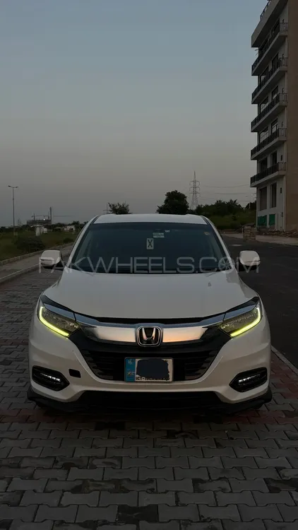 Honda Vezel 2014 for Sale in Islamabad Image-1