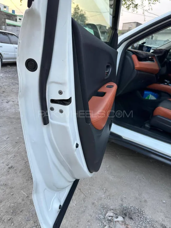 Honda Vezel 2014 for Sale in Islamabad Image-1