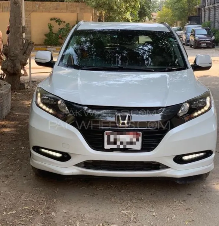 Honda Vezel 2016 for Sale in Karachi Image-1