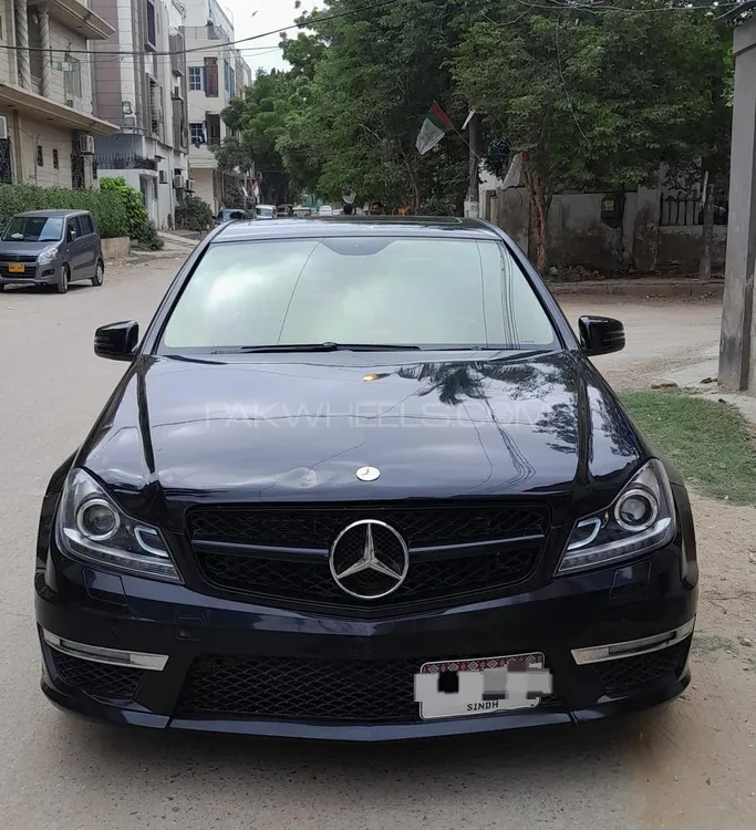 Mercedes Benz C Class 2010 for Sale in Karachi Image-1