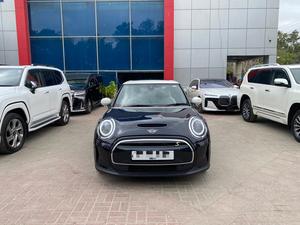 Mini Cooper S LEVEL 3
Model: 2022
Mileage: 9,000 miles
Unregistered 
Fresh Import 

*Panoramic Sunroof
*8.8in Touchscreen with LED Ring
*Apple Carplay
*LED Headlights with Closed Ring as Daytime Driving Lights
*Navigation Plus Pack
*Parking Assistant
*Rear View Camera
*AC-DC Charging 
*Two Zone Climate Control
*Ambient Lighting
*Driving Assistant Pack
*Dynamic Stability Control - DSC
*Interior Trim - Piano Black
*Heated & ventilated Seats

Calling and Visiting Hours

Monday to Saturday 

11:00 AM to 7:00 PM