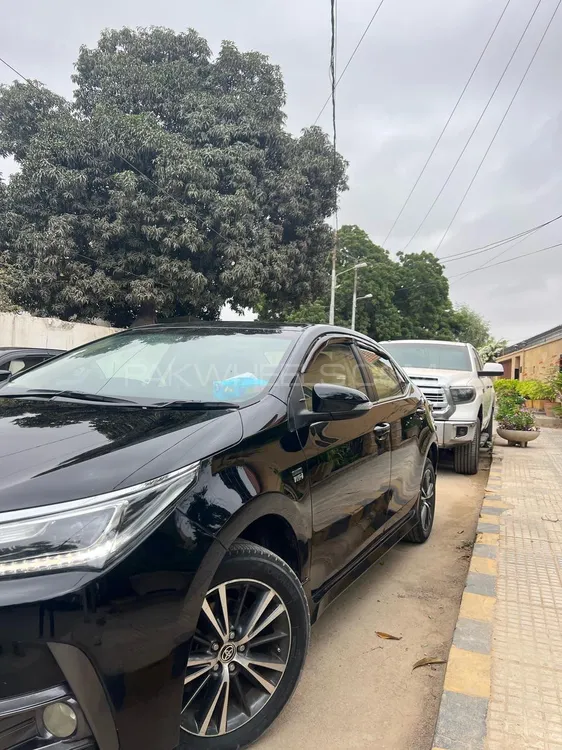 Toyota Corolla 2019 for Sale in Karachi Image-1