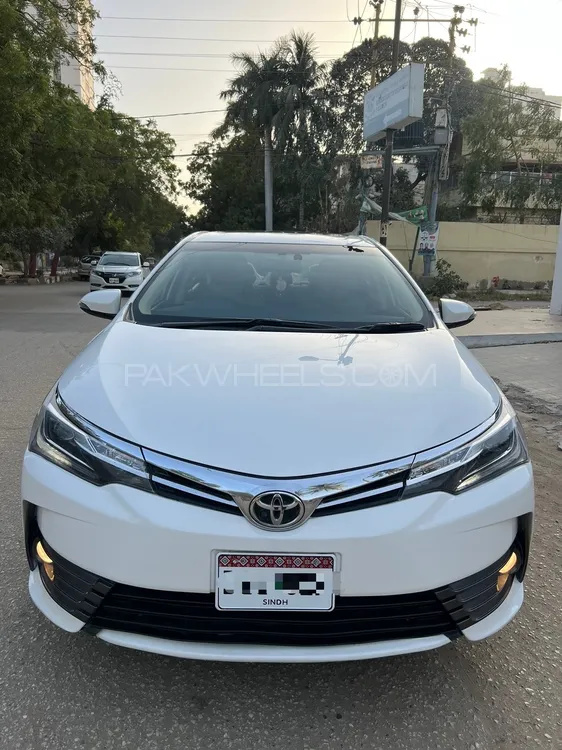 Toyota Corolla 2020 for Sale in Karachi Image-1