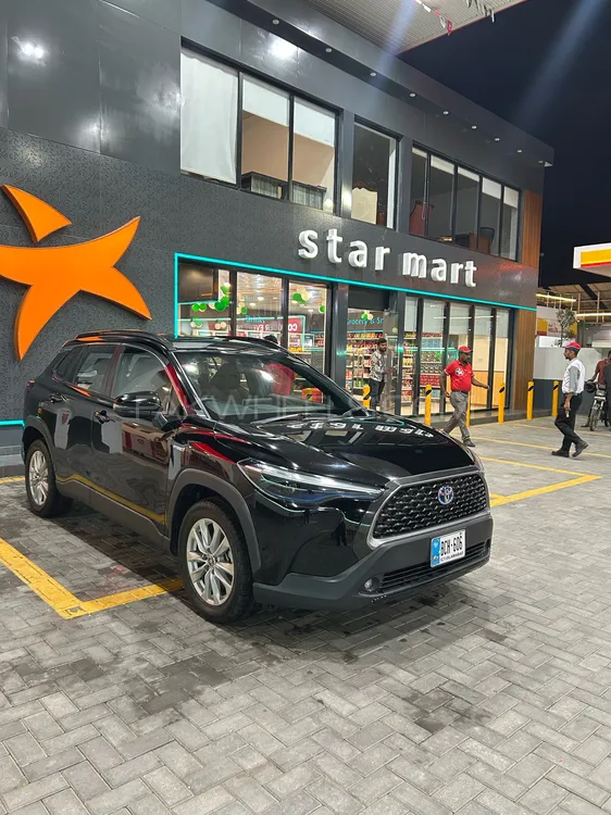 Toyota Corolla Cross 2023 for Sale in Lahore Image-1
