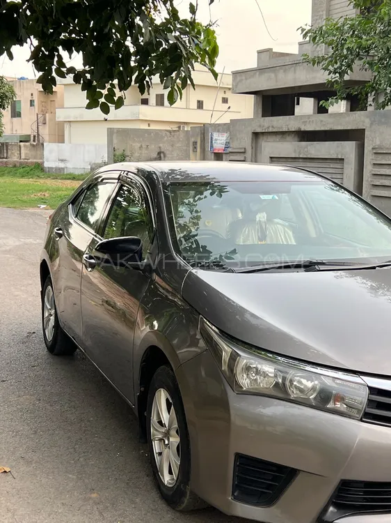 Toyota Corolla 2015 for Sale in Gujranwala Toyota Corolla 2015 for Sale in Gujranwala Image-11