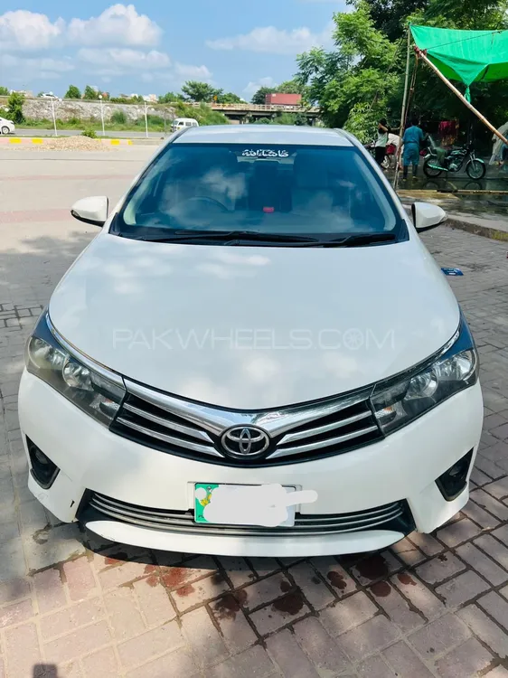 Toyota Corolla 2016 for Sale in Gujrat Image-1