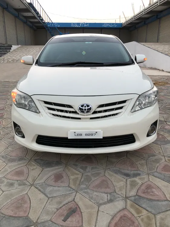 Toyota Corolla 2013 for Sale in Peshawar Image-1