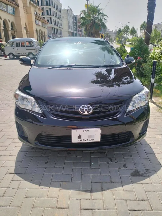 Toyota Corolla 2013 for Sale in Islamabad Image-1