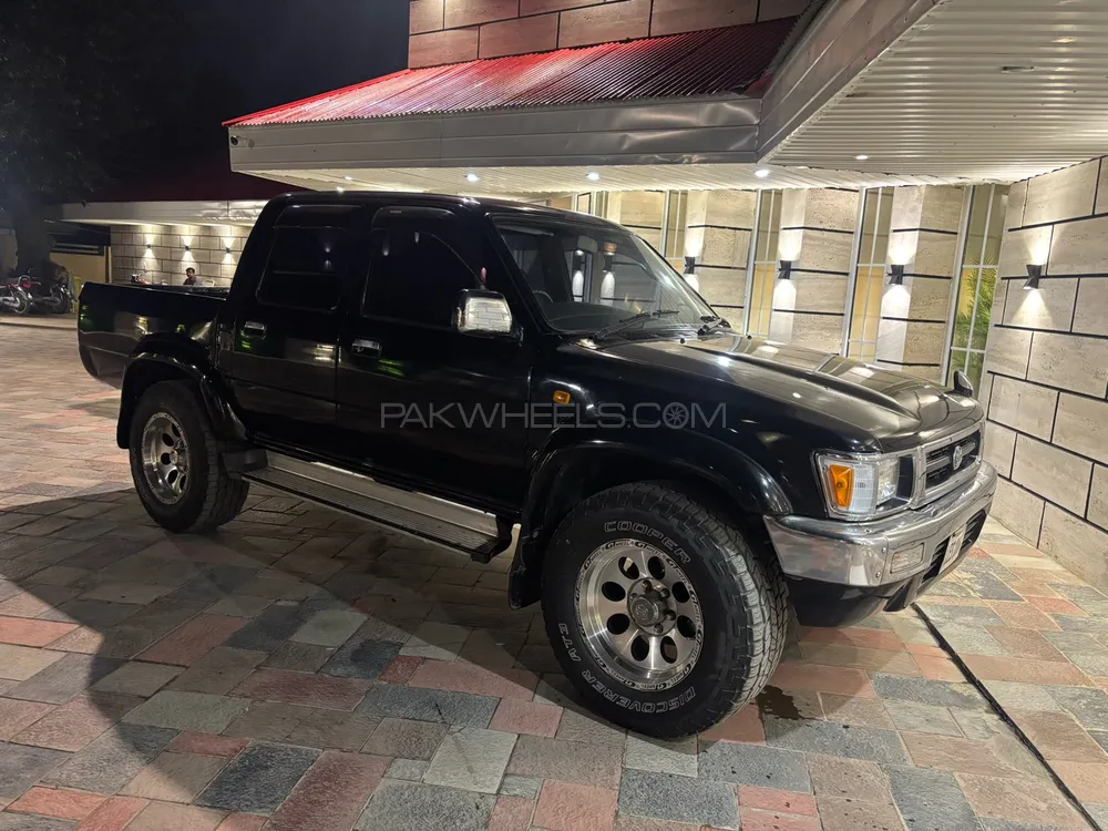 Toyota Hilux 1997 for Sale in Peshawar Image-1