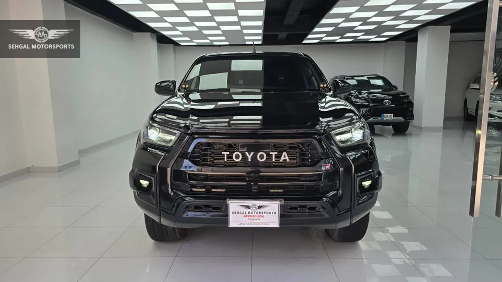 Toyota Hilux 2023 for Sale in Islamabad Image-1