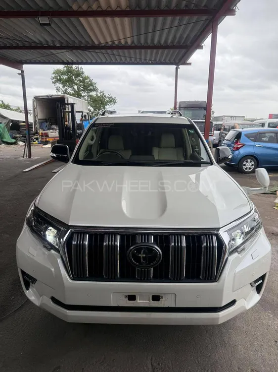 Toyota Prado 2021 for Sale in Lahore Image-1