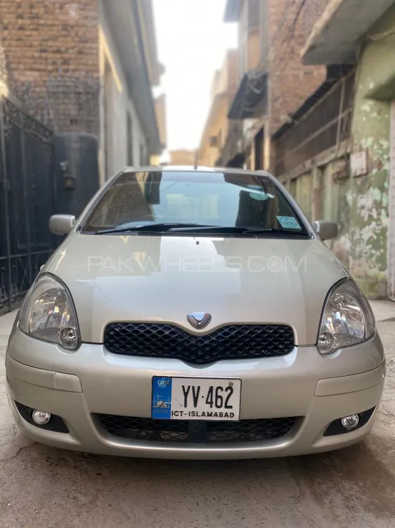 Toyota Vitz 2002 for Sale in Peshawar Image-1
