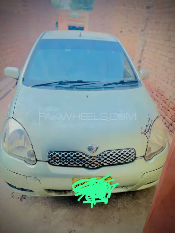 Toyota Vitz 2003 for Sale in Hafizabad Image-1