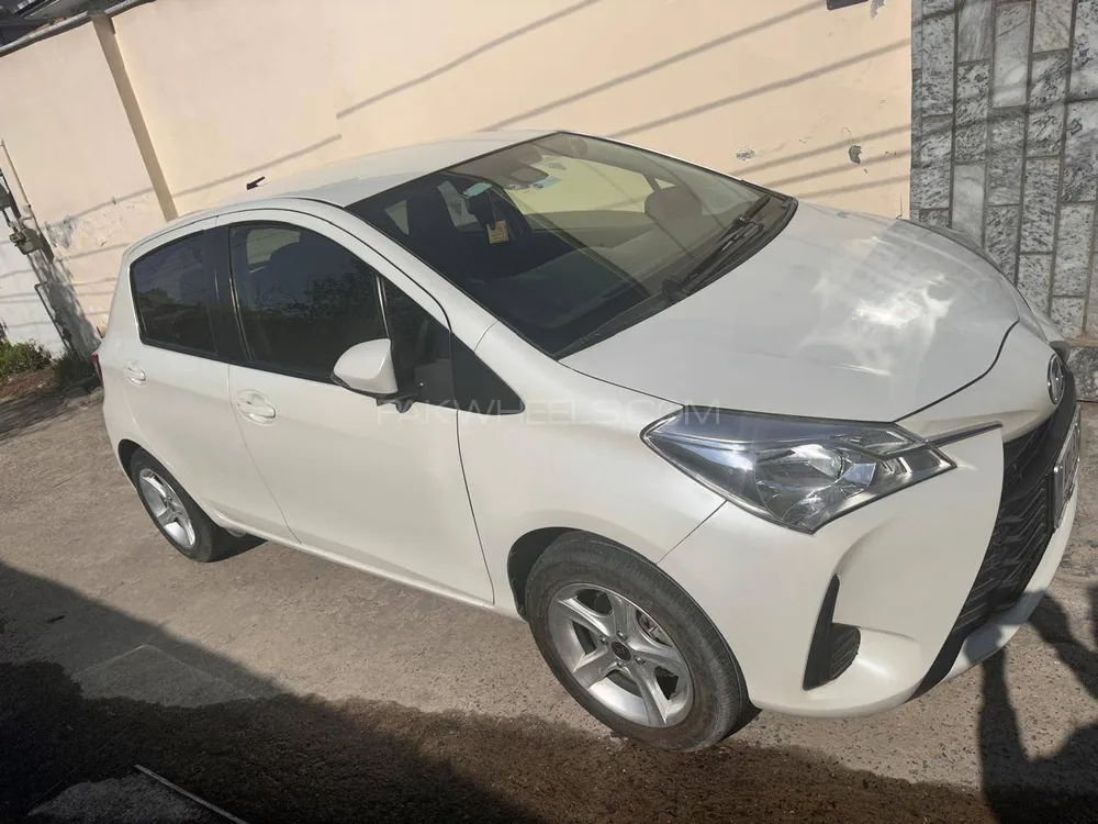 Toyota Vitz 2019 for Sale in Islamabad Image-1