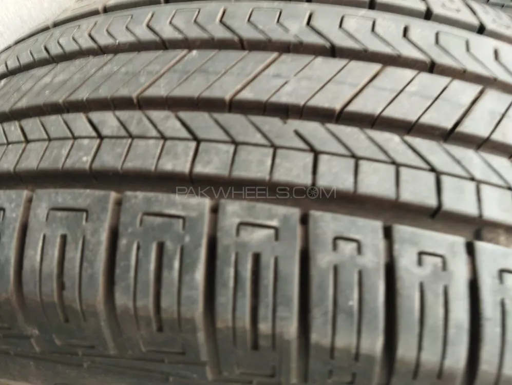 235/60/R18 Image-1