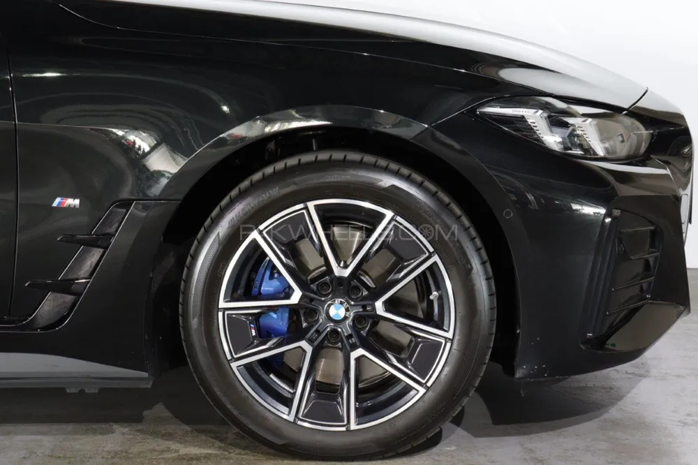 BMW i4 2023 for Sale in Lahore BMW i4 2023 for Sale in Lahore Image-9