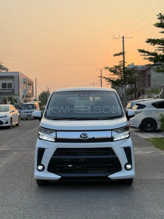 Daihatsu Move 2023 for Sale in Sialkot Image-1