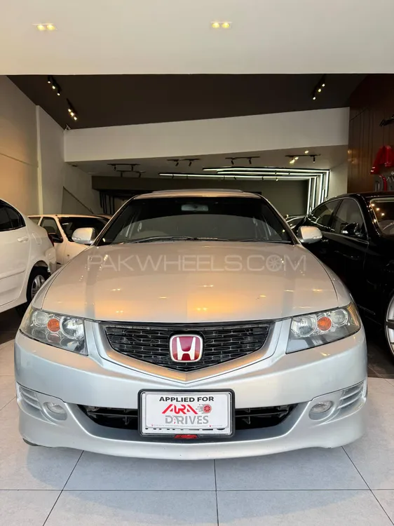 Honda Accord 2002 for Sale in Islamabad Image-1