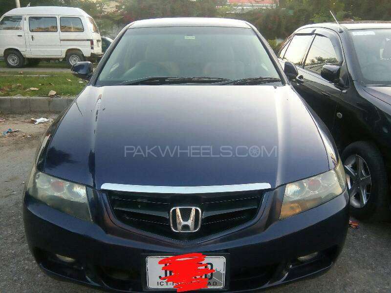 Honda Accord 2004 for Sale in Islamabad Image-1