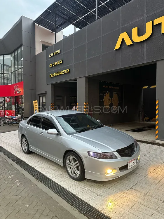 Honda Accord 2004 for Sale in Karachi Image-1