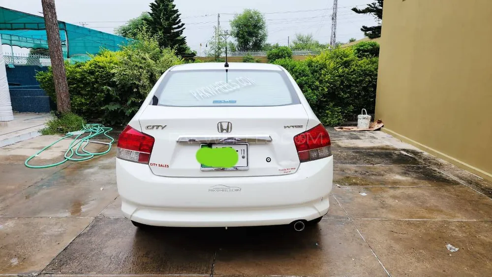 Honda City 2011 for Sale in Lahore Image-1