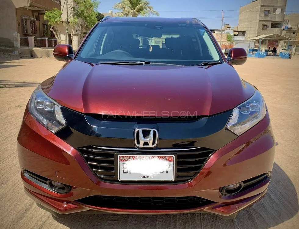 Honda Vezel 2015 for Sale in Karachi Image-1