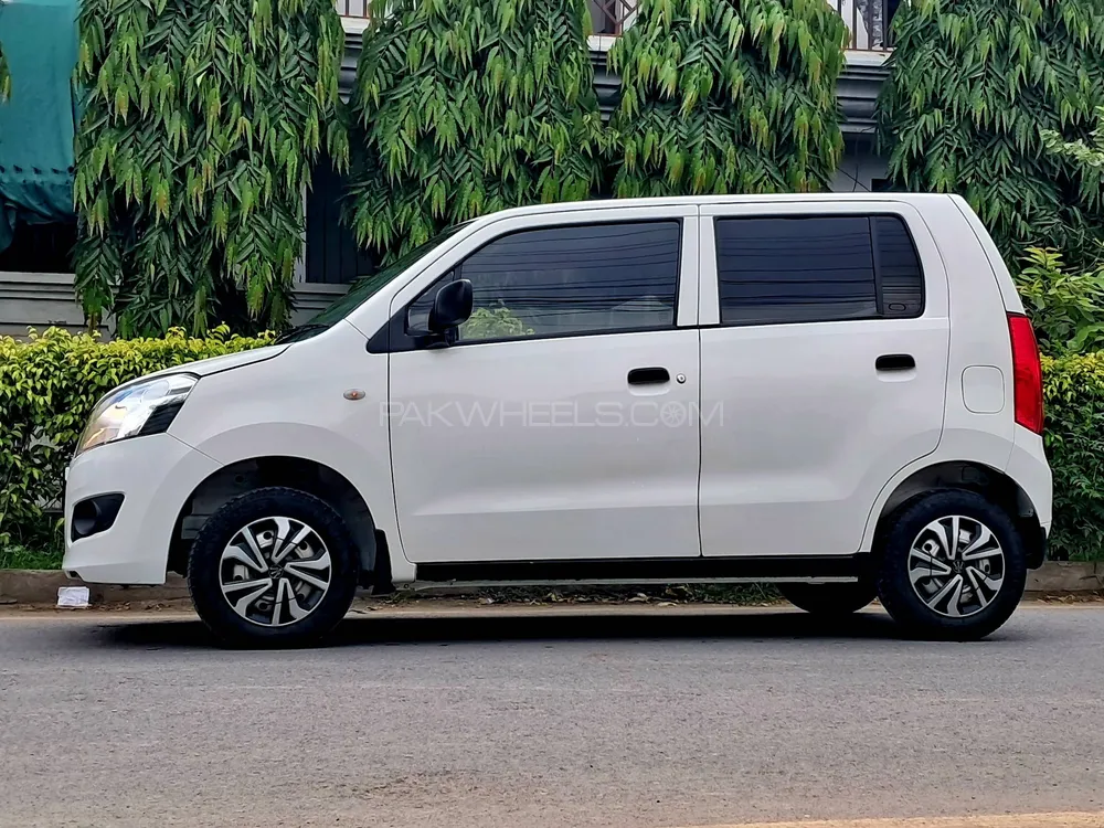 Suzuki Wagon R 2023 for Sale in Lahore Image-1