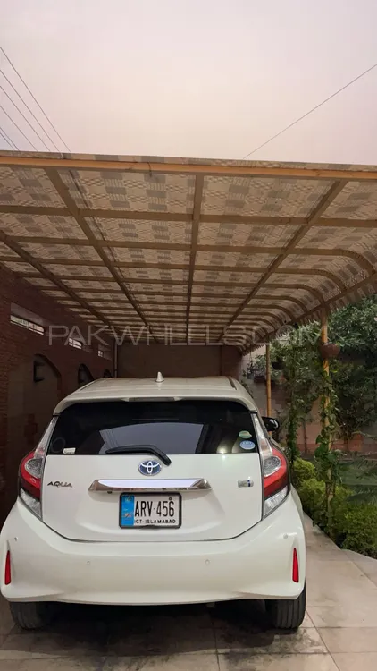 Toyota Aqua 2019 for Sale in Hayatabad Image-1