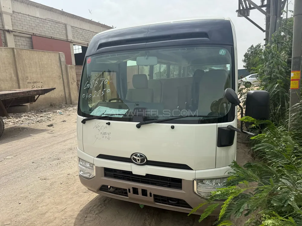 Toyota Coaster 2025 for Sale in Karachi Toyota Coaster 2025 for Sale in Karachi Image-1