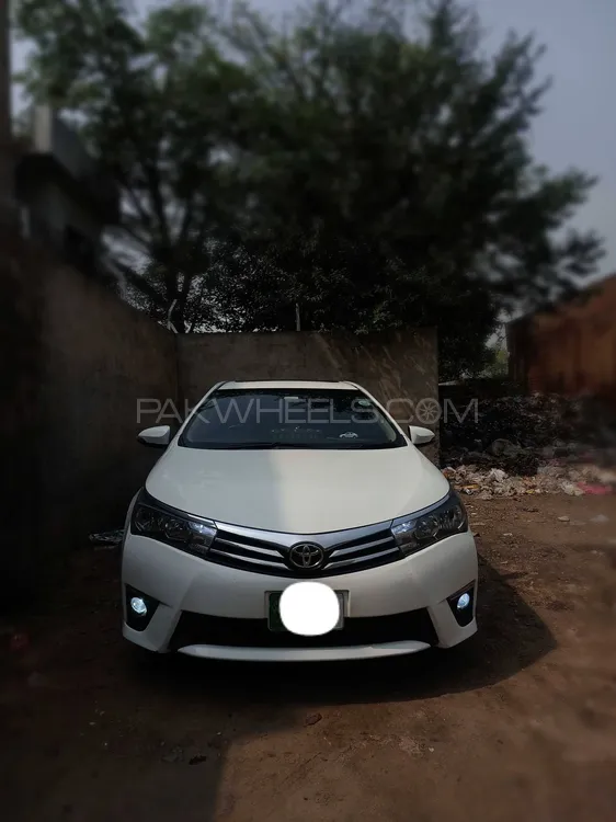 Toyota Corolla 2016 for Sale in Sargodha Image-1