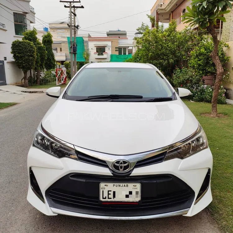 Toyota Corolla 2020 for Sale in Lahore Image-1