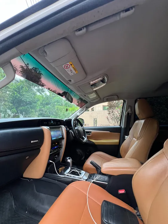 Toyota Fortuner 2018 for Sale in Lahore Toyota Fortuner 2018 for Sale in Lahore Image-16