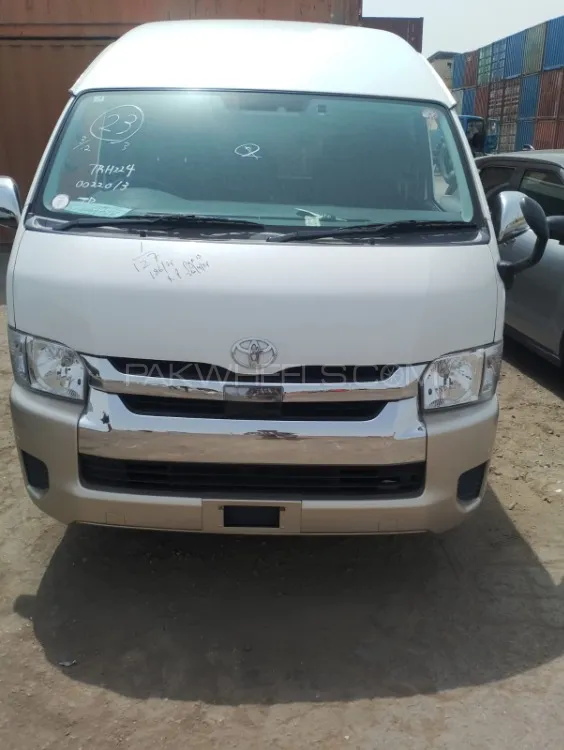 Toyota Hiace 2020 for Sale in Lahore Image-1