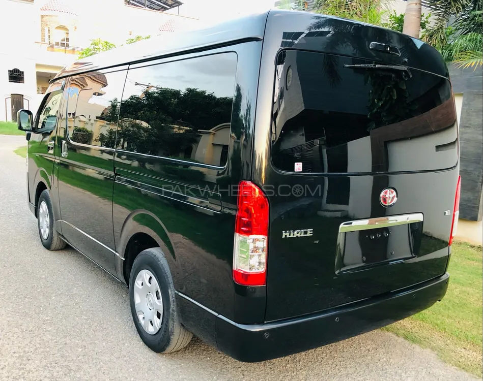 Toyota Hiace 2020 for Sale in Sialkot Toyota Hiace 2020 for Sale in Sialkot Image-6