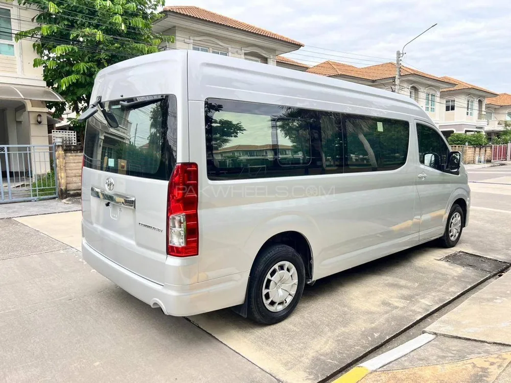 Toyota Hiace 2019 for Sale in Karachi Toyota Hiace 2019 for Sale in Karachi Image-21