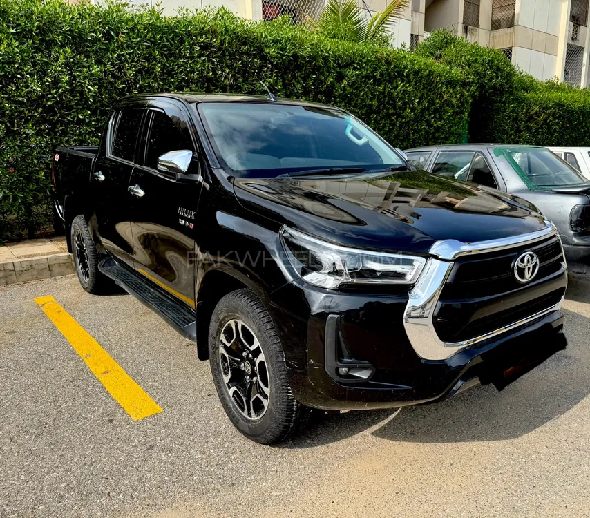Toyota Hilux 2021 for Sale in Karachi Image-1