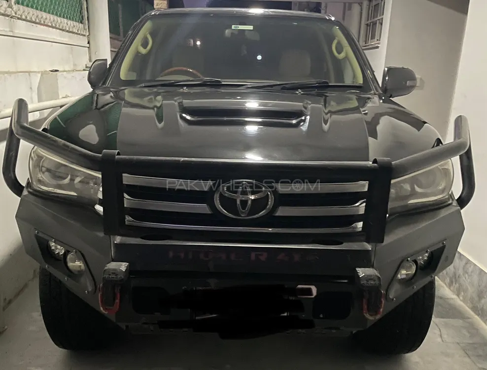 Toyota Hilux 2005 for Sale in Islamabad Image-1