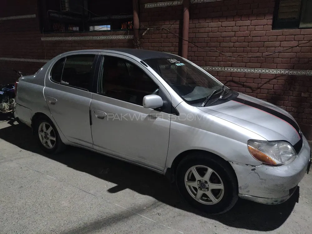 Toyota Platz 2006 for Sale in Lahore Image-1