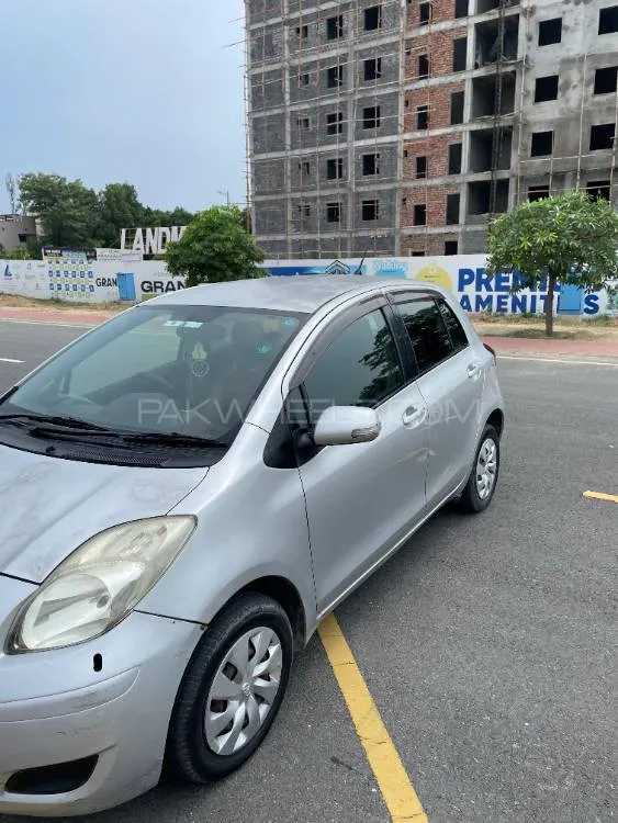 Toyota Vitz 2010 for Sale in Lahore Image-1