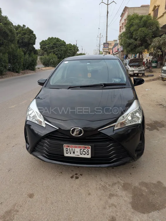 Toyota Vitz 2018 for Sale in Karachi Image-1