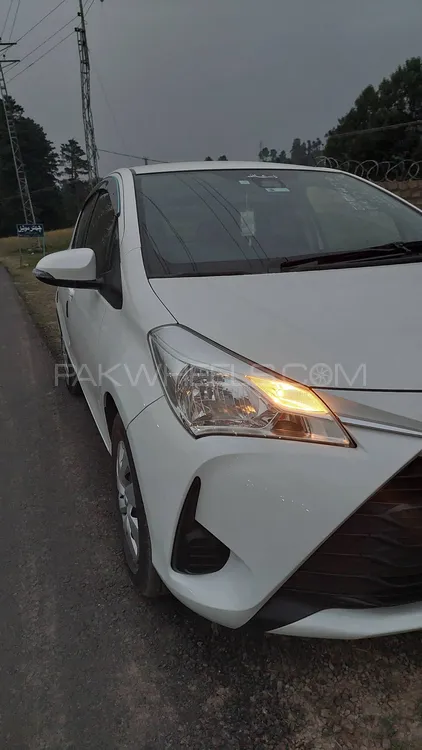 Toyota Vitz 2020 for Sale in Mansehra Image-1